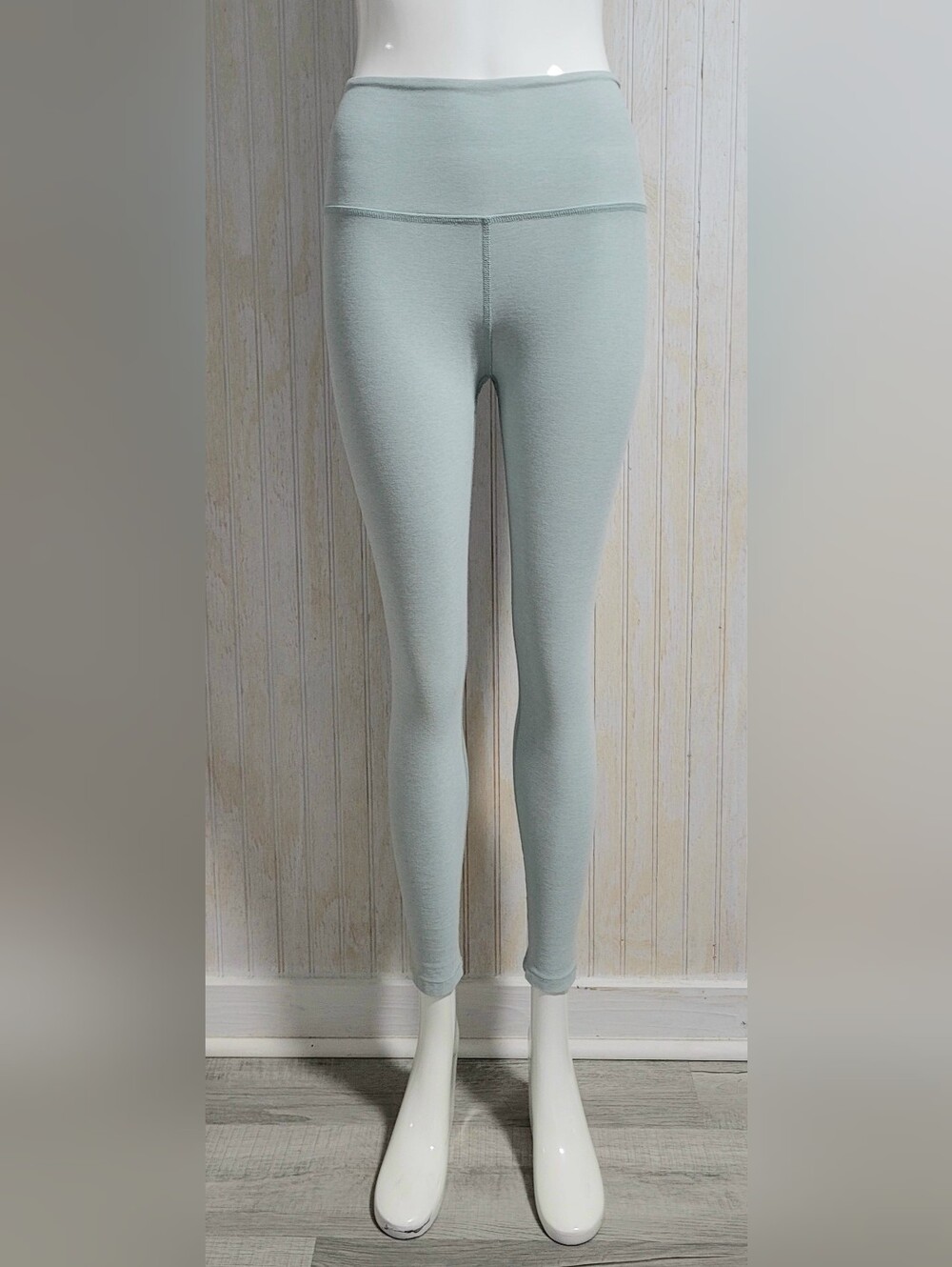 Beyond Yoga Light Dusty Aqua Spacedye High Waisted Midi Leggings Size M